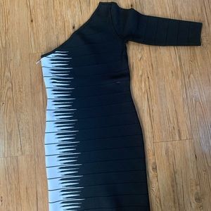 Guess bandage body contouring dress. Brand new!